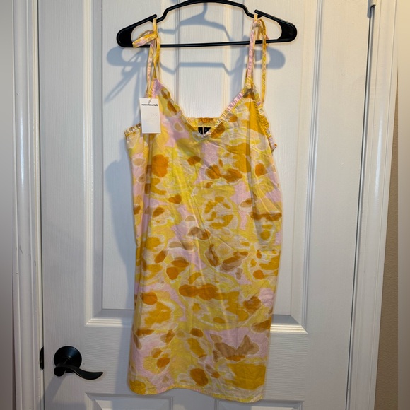 NWT Vera Modo Yellow Design Ruffle Tie Strap Mini Dress Size S - Picture 1 of 8